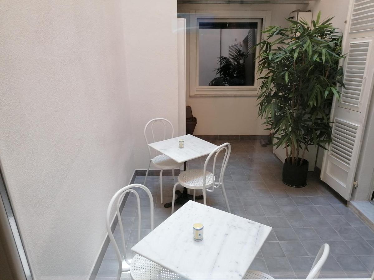 Suite Nel Largo Cagliari Exterior photo